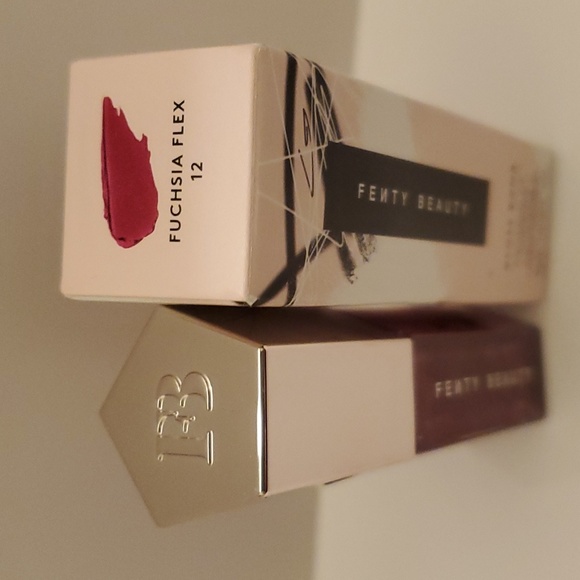 Fenty Beauty by Rihanna Gloss Bomb Universal Lip Luminizer FUCSHIA FLEX. BNIB - Picture 4 of 4